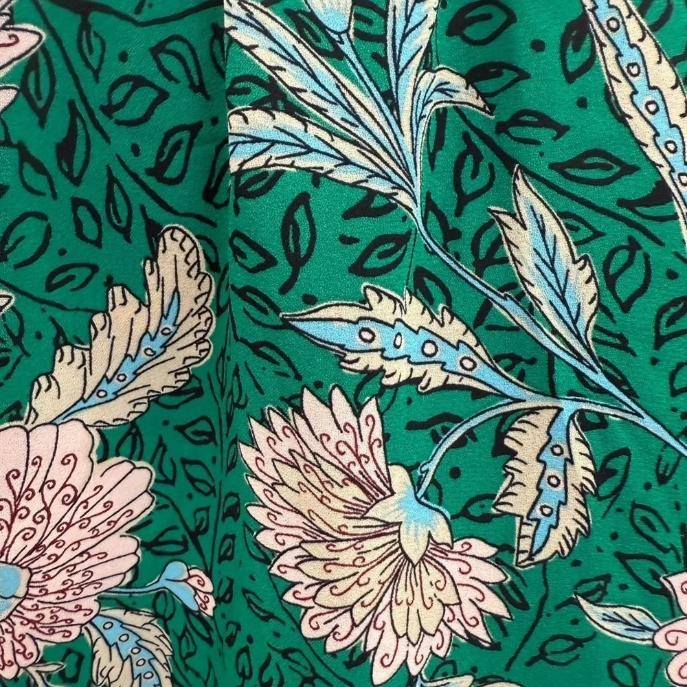 Torrid Dark Green Floral Mini Tiered Skater Skirt - New - Size 4 (26)